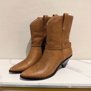 Matisse Brown Textured Heeled Boots
